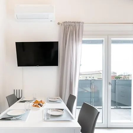 Sant'anna Apartment *